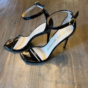 NWT Black Patent Heel by Stuart Weitzman - Size 7.5